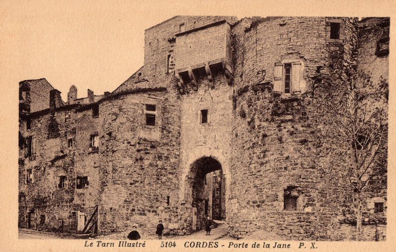 Cordes sur Ciel - Porte de la Jane après premières restaurations